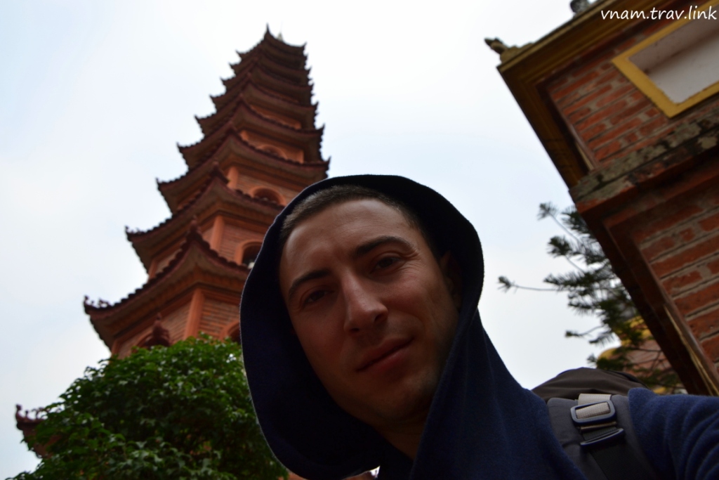 Русфет и  Пагода Чанкуок Chùa Trấn Quốc