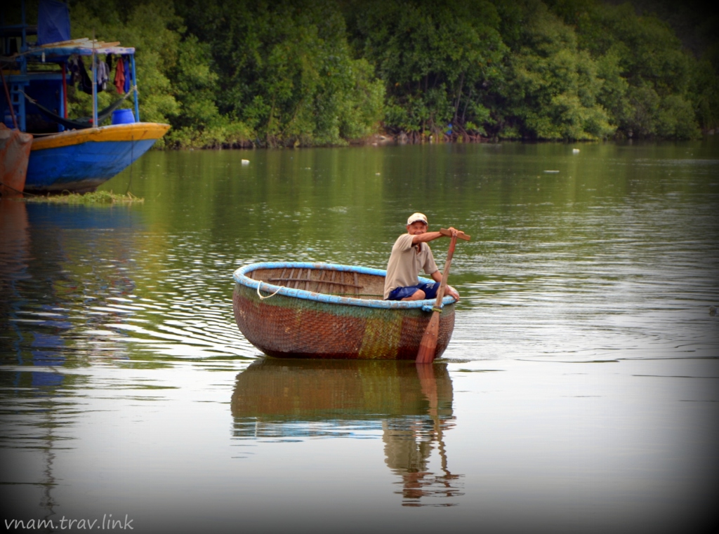 простой рыбак во Вьетнаме