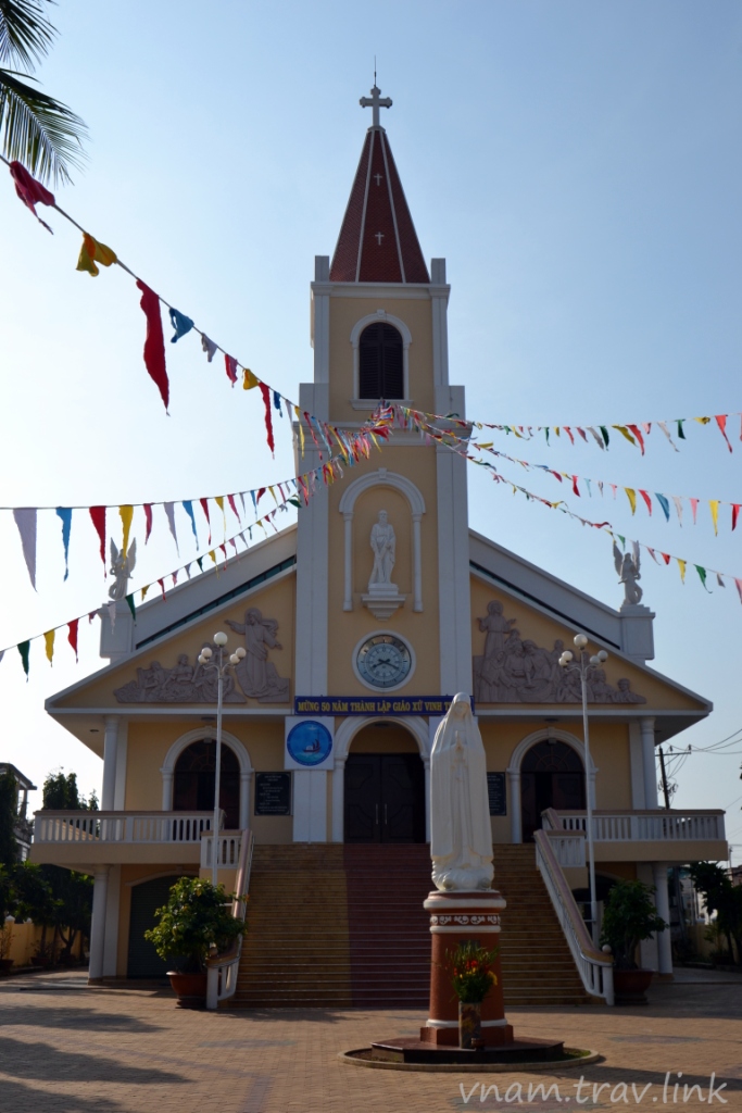 католический храм в Ла Ги