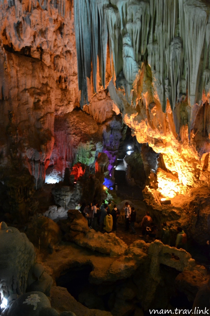 пещера Чужих в Халонг бей фото
